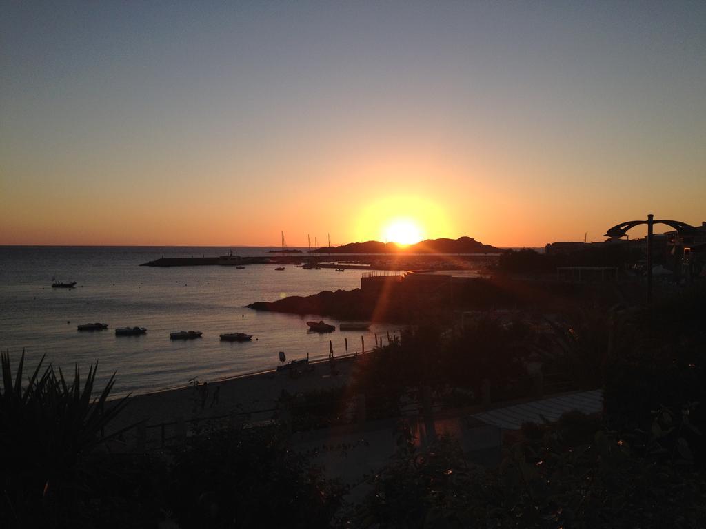 Isola Rossa Appartamenti Superior ภายนอก รูปภาพ